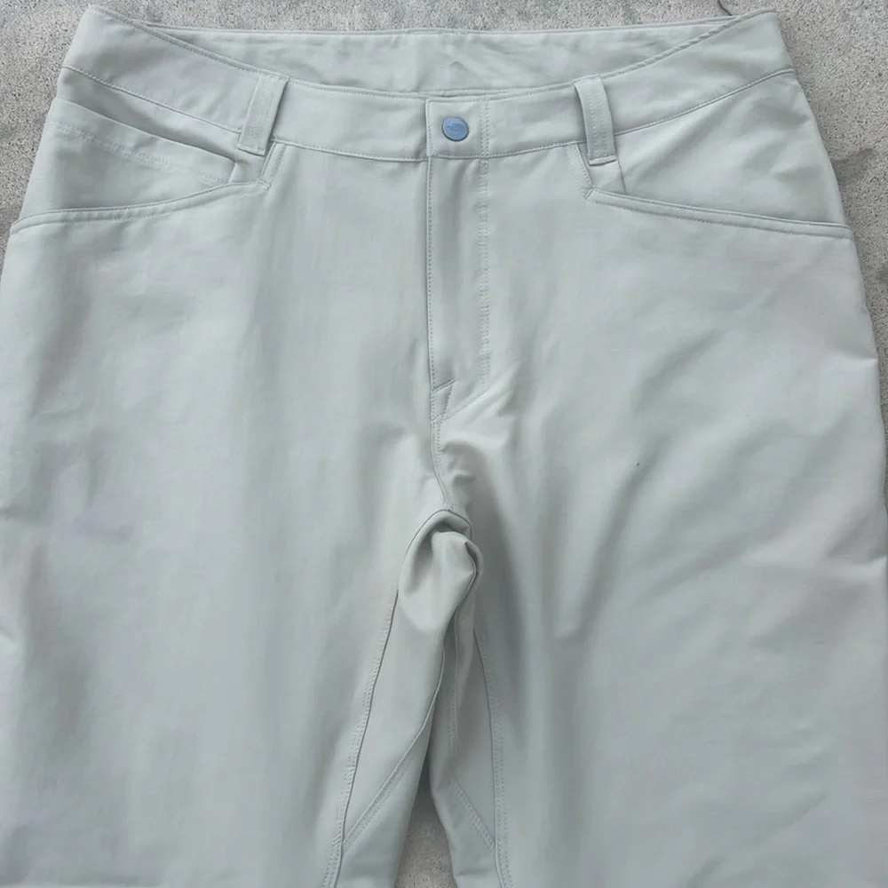 The North Face Men's Beige Tan Khaki Nylon Pants Size 34